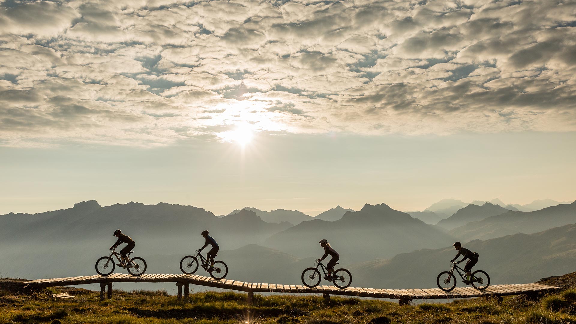 Hotel Alegra in Livigno: bike excursions in the mountains